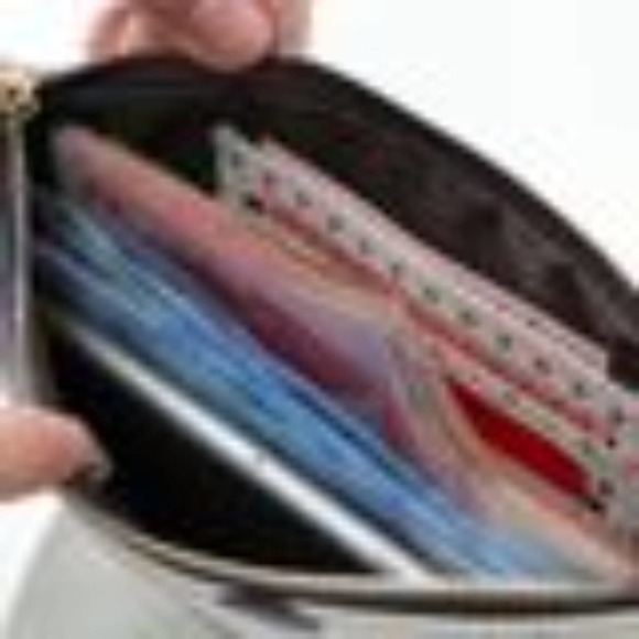 NWT Zipper Large Capacity Wallet - Kimono Girl - Picture 2 of 2